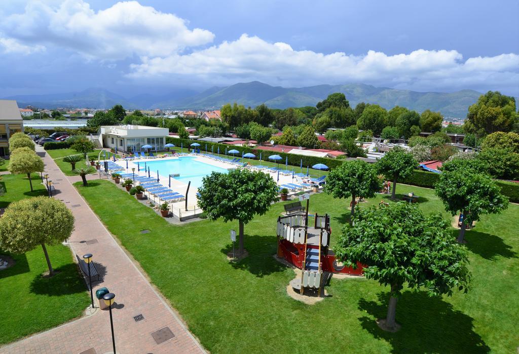 Residence Borgomare Albenga Extérieur photo